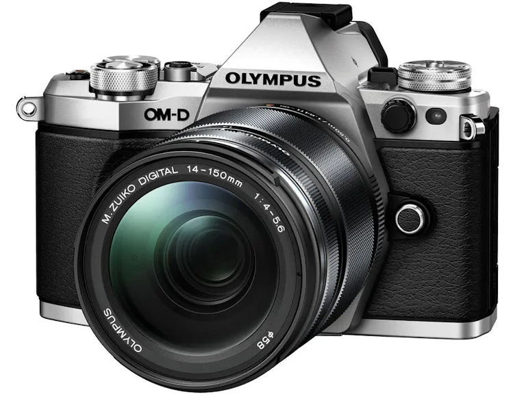 OLYMPUS OM-D E-M5 Mark II 14-150mm II レンズキット "シルバー"