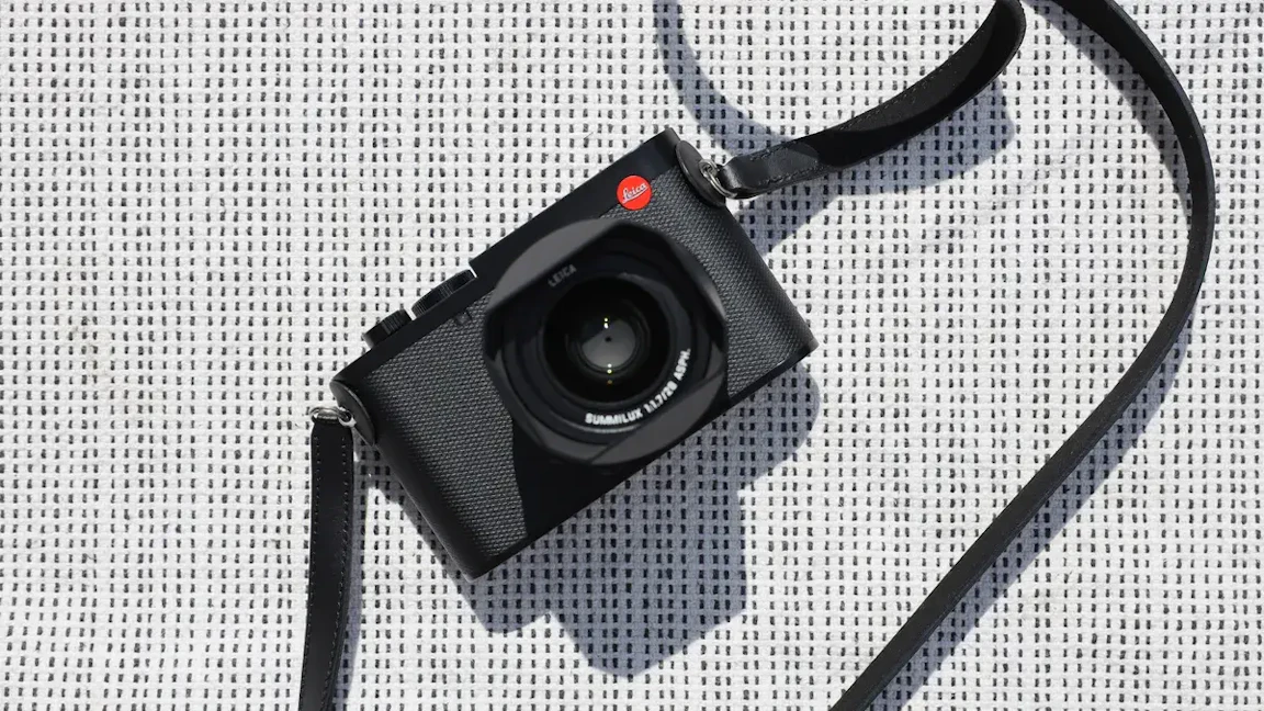 LEICA Q3の充電方法 対応充電器と充電できない原因