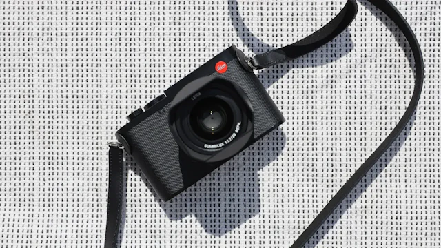 LEICA Q3の充電方法 対応充電器と充電できない原因