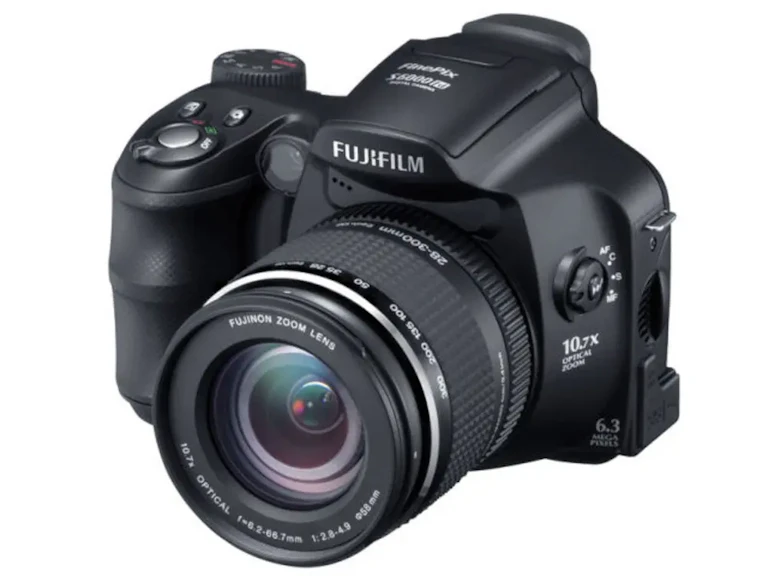 FinePix S6000fd