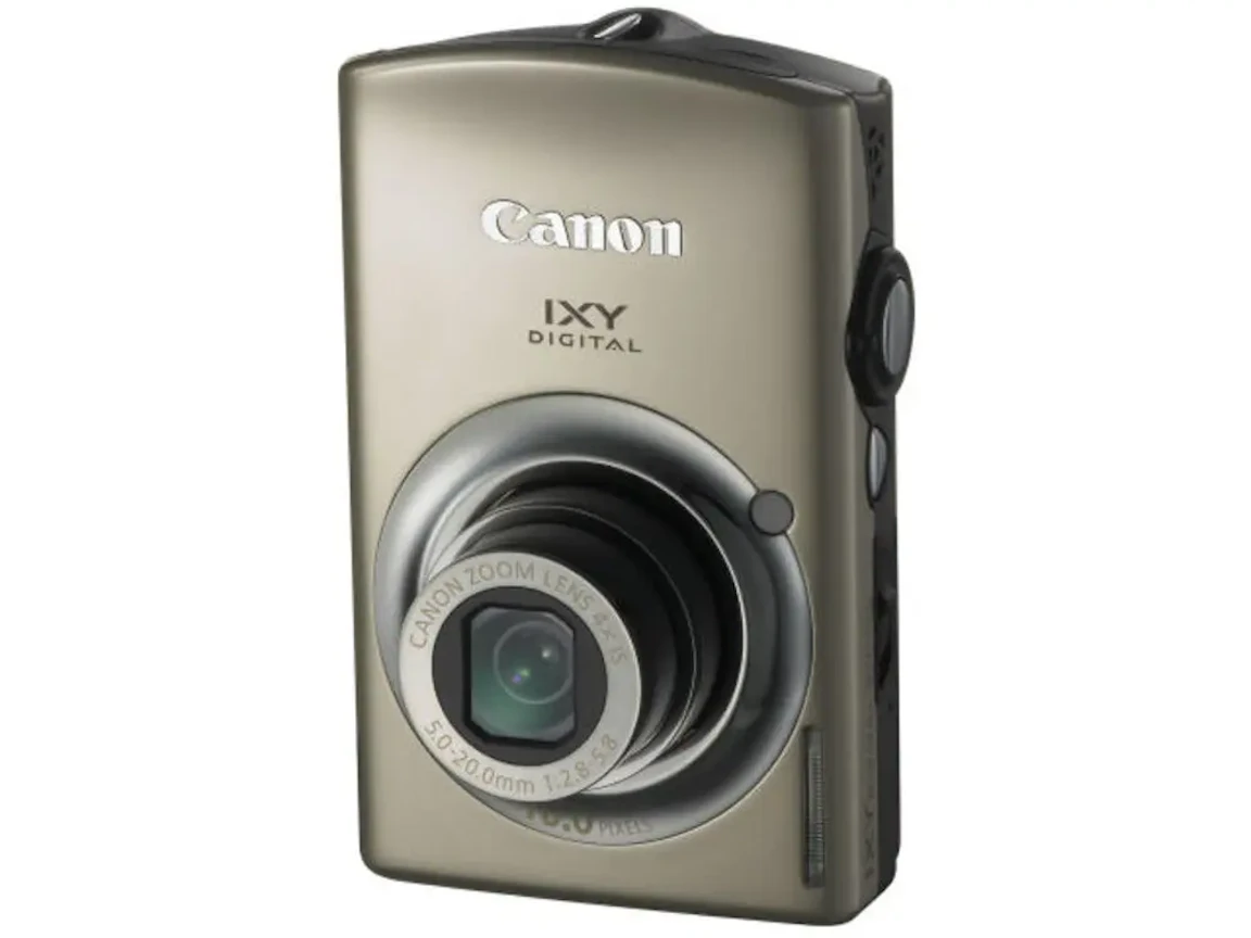 IXY DIGITAL 920 IS