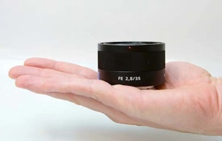 Sony Sonnar T* FE 35mm F2.8 ZAのデザインと操作性のレビュー
