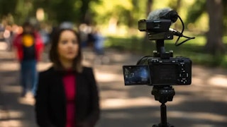 ZV-E10 IIとFX30の動画機能比較:ZV-E10 IIは手軽さ、FX30は本格撮影向け