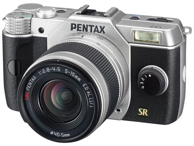 PENTAX Q7 ズームレンズキット "シルバー"
