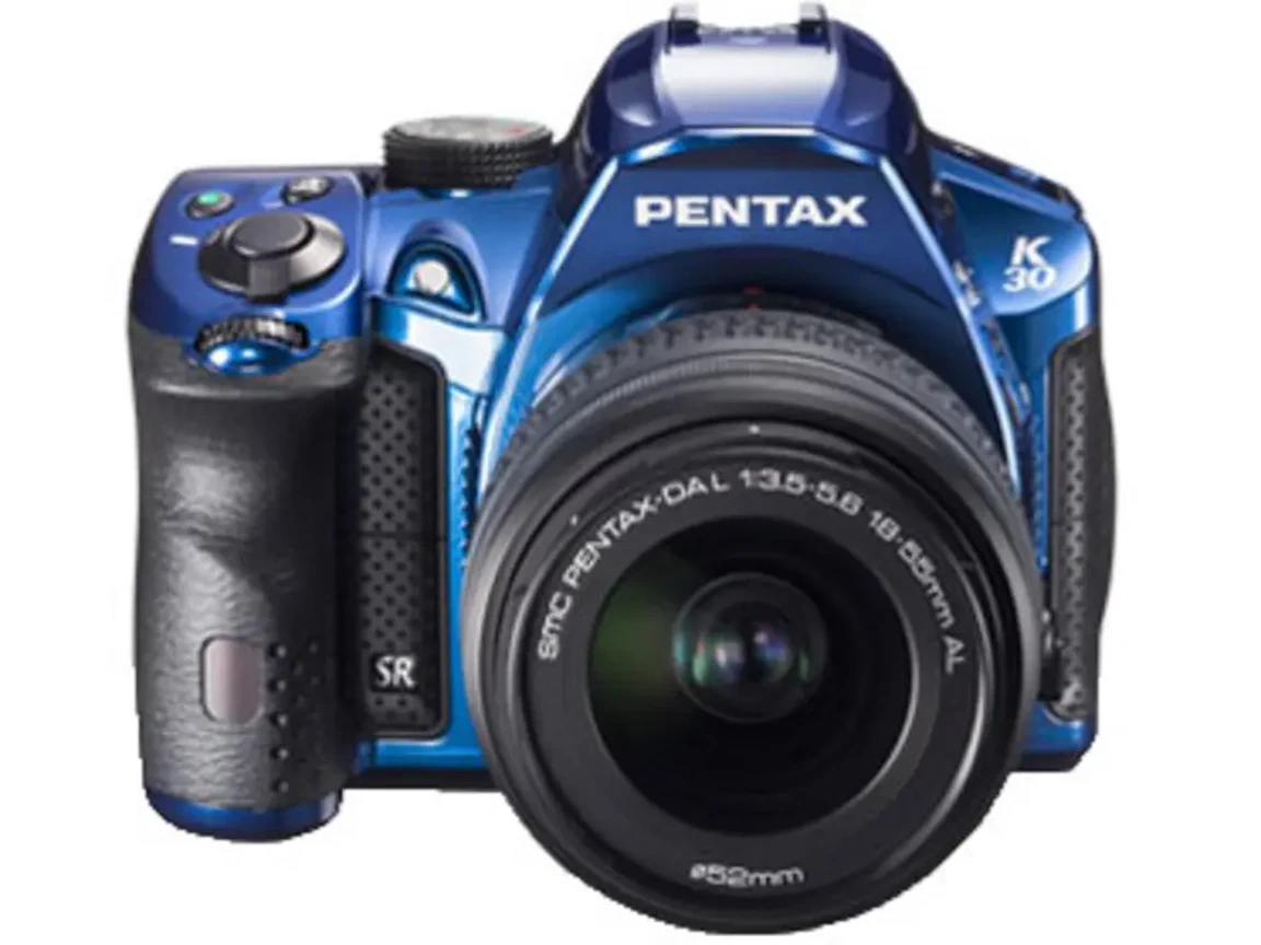 PENTAX K-30 レンズキット "クリスタルブルー"