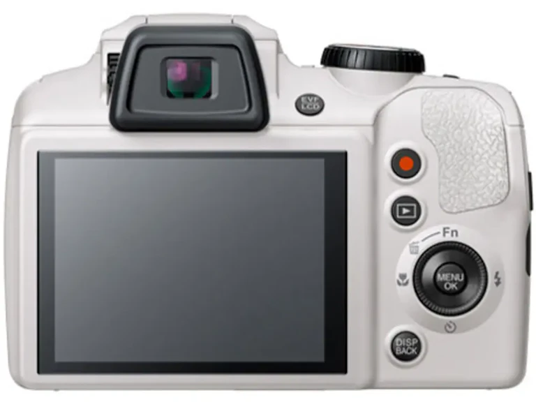 FinePix S8200 "ホワイト"の新品/中古の在庫一覧 6枚目