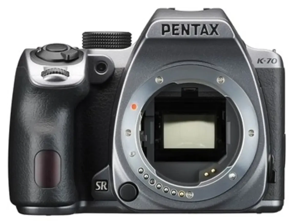 PENTAX K-70 ボディ "シルキーシルバー"