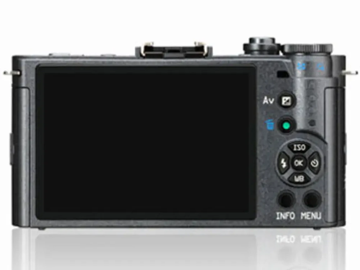 PENTAX Q-S1 ボディ "ガンメタル×カーマインレッド"の新品/中古の在庫一覧 2枚目