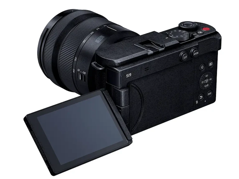 LUMIX S9(DC-S9K) 標準ズームレンズキット "ジェットブラック"の新品/中古の在庫一覧 4枚目
