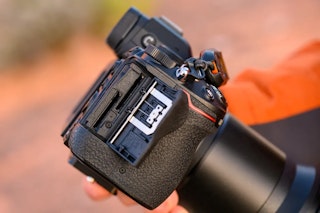 Nikon Z5IIの対応バッテリーと充電器