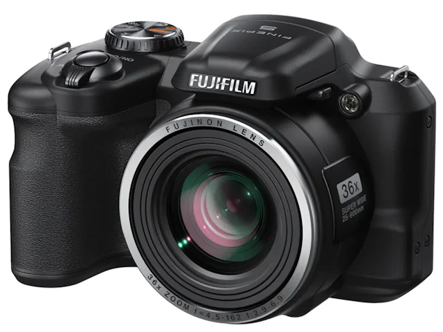 FinePix S8600 "ブラック"