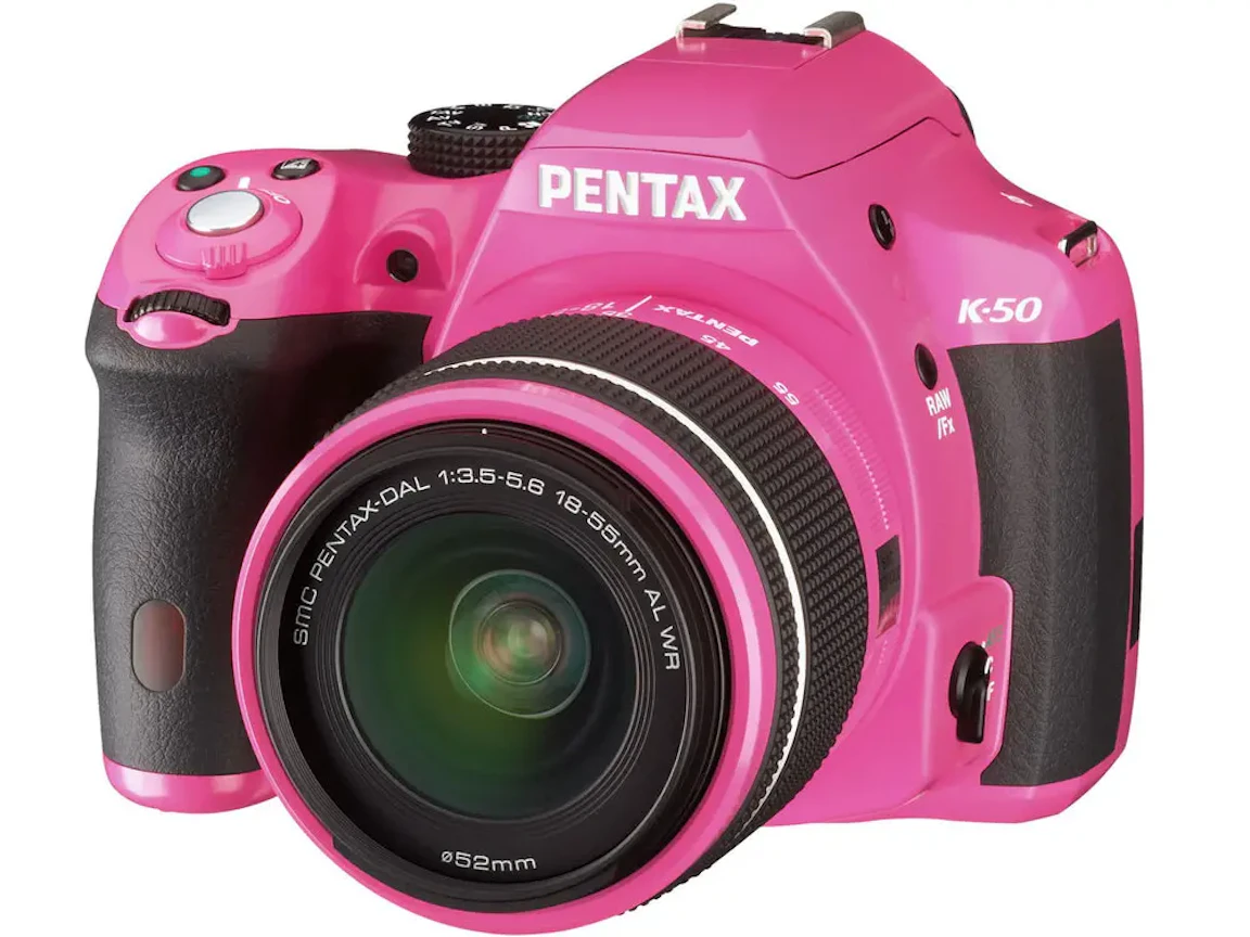 PENTAX K-50 ボディ "ピンク"