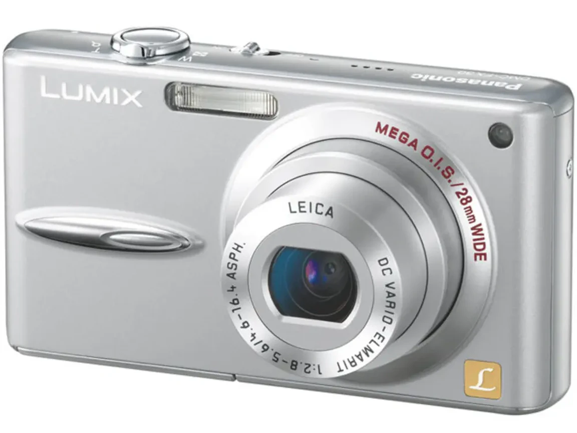 LUMIX DMC-FX30