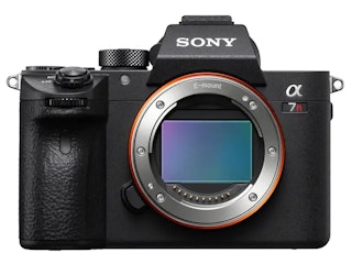 Nikon Z7とSony α7R IIIの比較:画質重視のZ7、総合力のα7R III