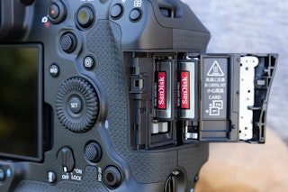 Canon EOS R1のワークフロー/通信/メディアのレビュー