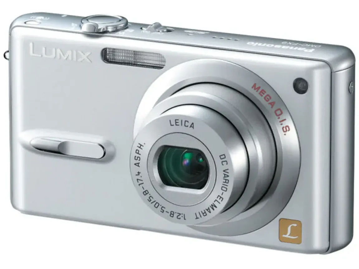 LUMIX DMC-FX9