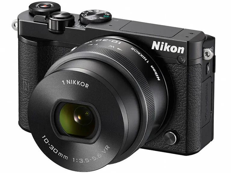Nikon 1 J5 標準パワーズームレンズキット