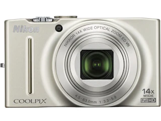 ニコン COOLPIX S8200 "プラチナシルバー"