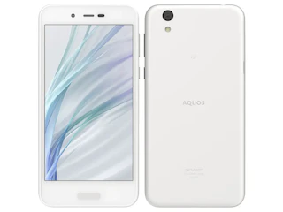 シャープ AQUOS sense lite