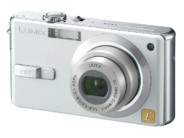 LUMIX FX7(DMC-FX7)