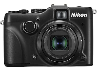 ニコン COOLPIX P7100