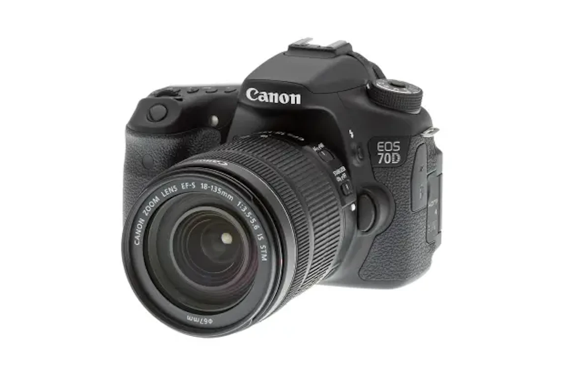 【2026年版】Canon EOS 70Dのレビュー比較まとめ 写真とフルHD動画を両立したい人に最適