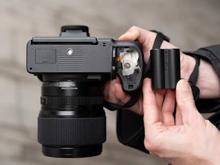 Fujifilm GFX100 IIの手ブレ補正・バッテリー・熱対策のレビュー