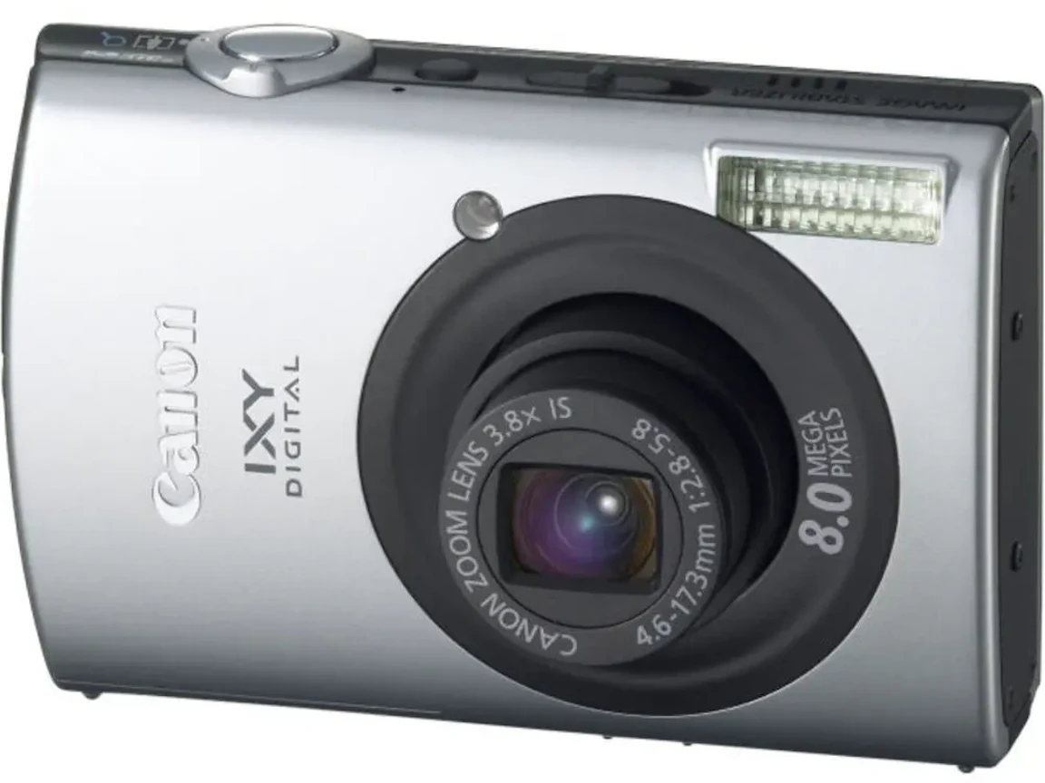 IXY DIGITAL 910 IS