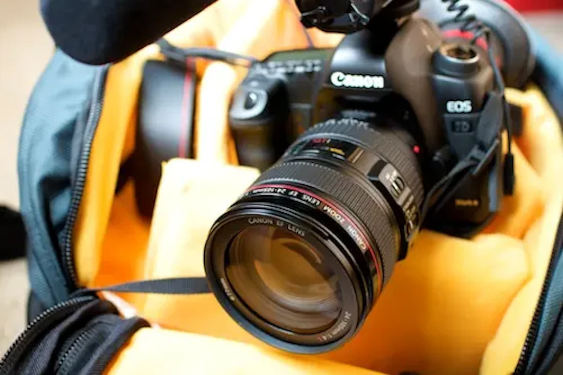 【2026年版】EF 24-105mm F4L IS USMのレビュー比較まとめ 旅行/イベントの一本勝負に最適