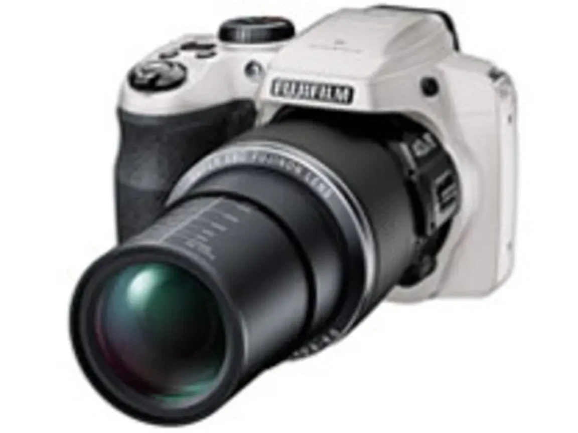 FinePix S8200 "ホワイト"の新品/中古の在庫一覧 3枚目