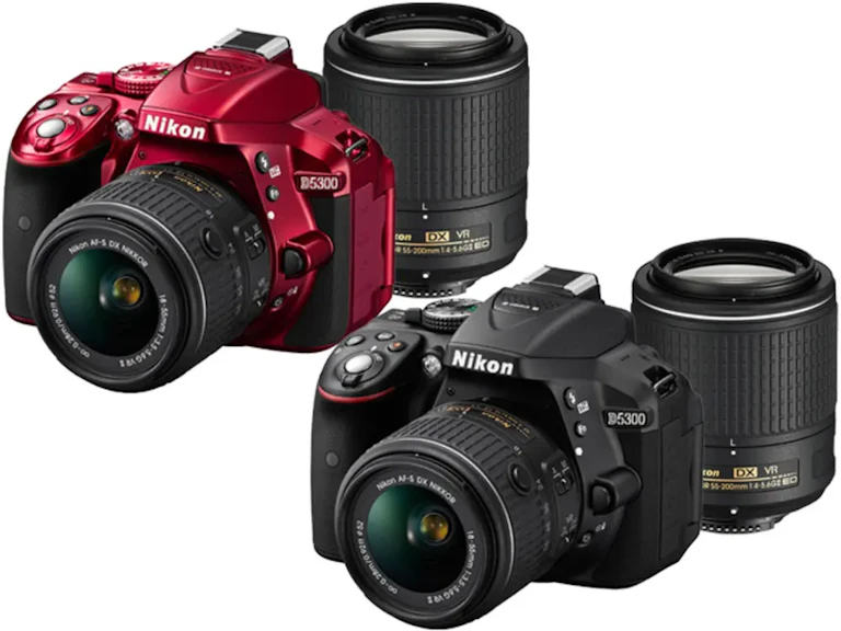 D5300 ダブルズームキット2 "レッド"の新品/中古の在庫一覧 2枚目