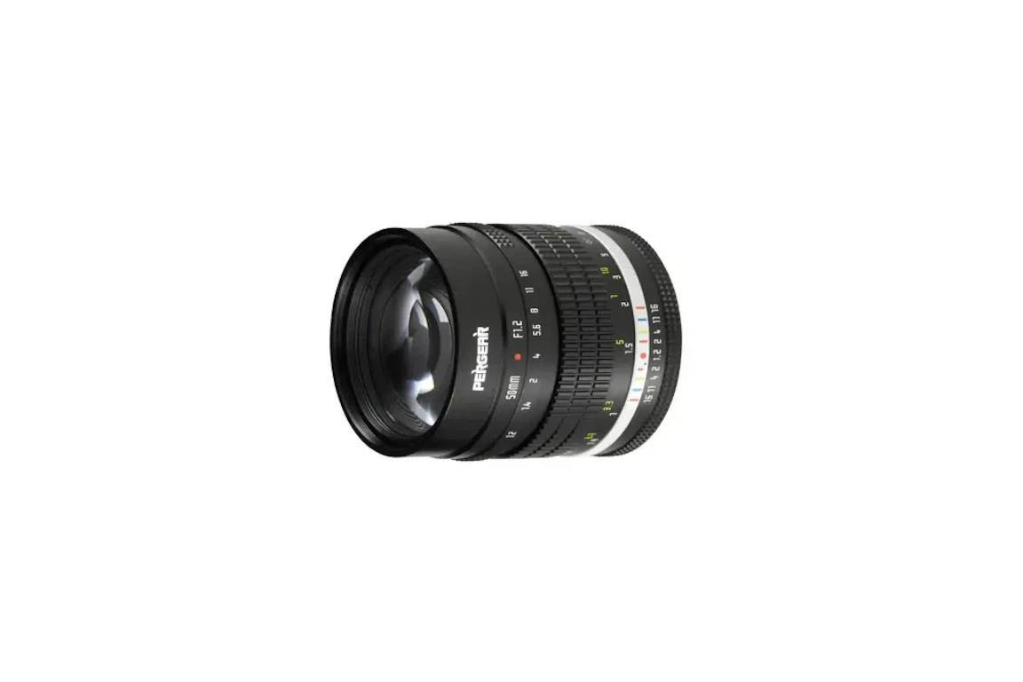 Pergearが大口径MF「50mm F1.2」発売、MFTマウントも用意