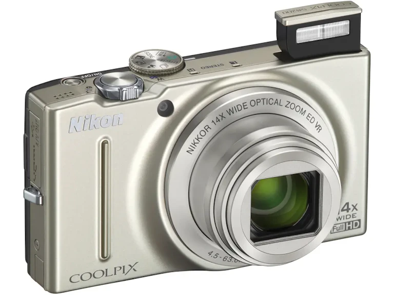 COOLPIX S8200 "プラチナシルバー"の新品/中古の在庫一覧 3枚目