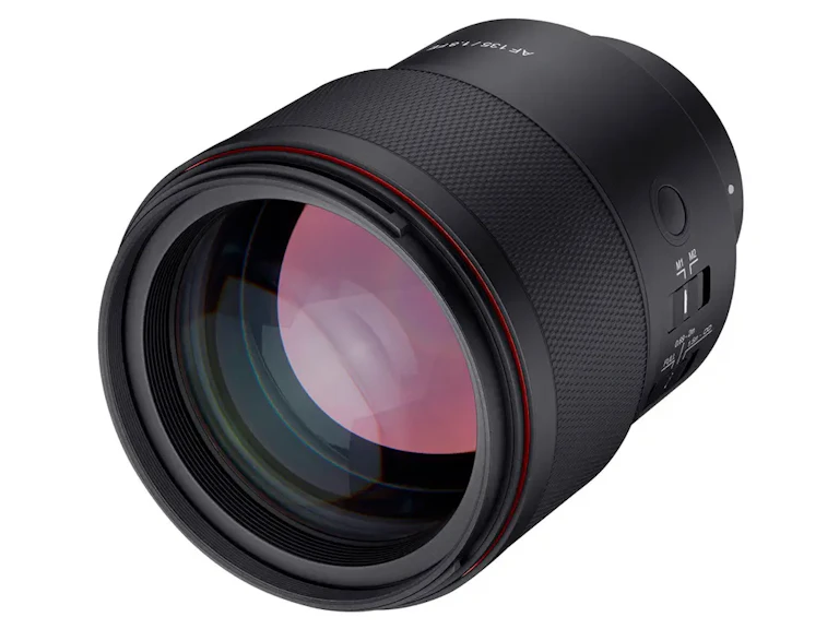 AF 135mm F1.8 FE FE
