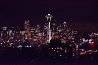 AFと連写の比較：動体や暗い場所で撮りやすいのはどっち？