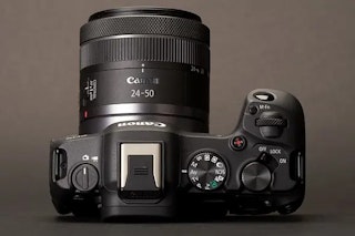 Canon EOS R8のデザインと操作性のレビュー