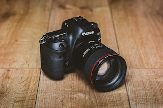 【2026年版】Canon EF85mm F1.4L IS USMレビュー比較まとめ 手持ちポートレートで選ばれる理由