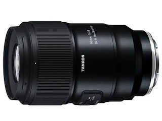 TAMRON 90mm:レンズ内手ブレ補正の有無と操作性で比較