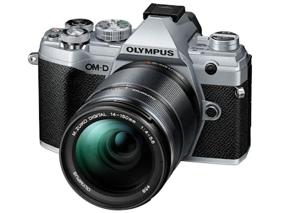 OM-D E-M5 Mark III 14-150mm II レンズキット "シルバー"