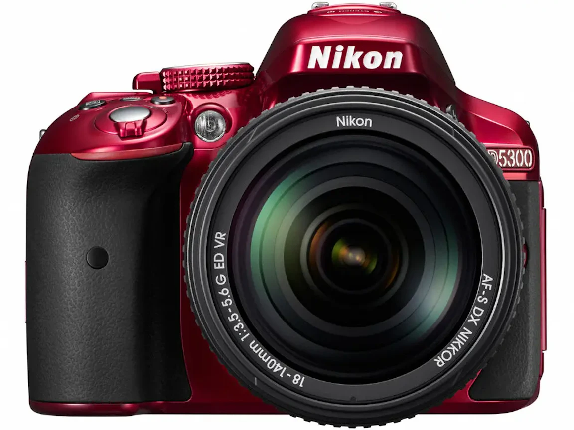 D5300 18-140 VR レンズキット "レッド"