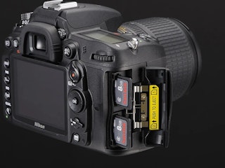 Nikon D7000 ボディのバッテリーと中古購入時の注意点