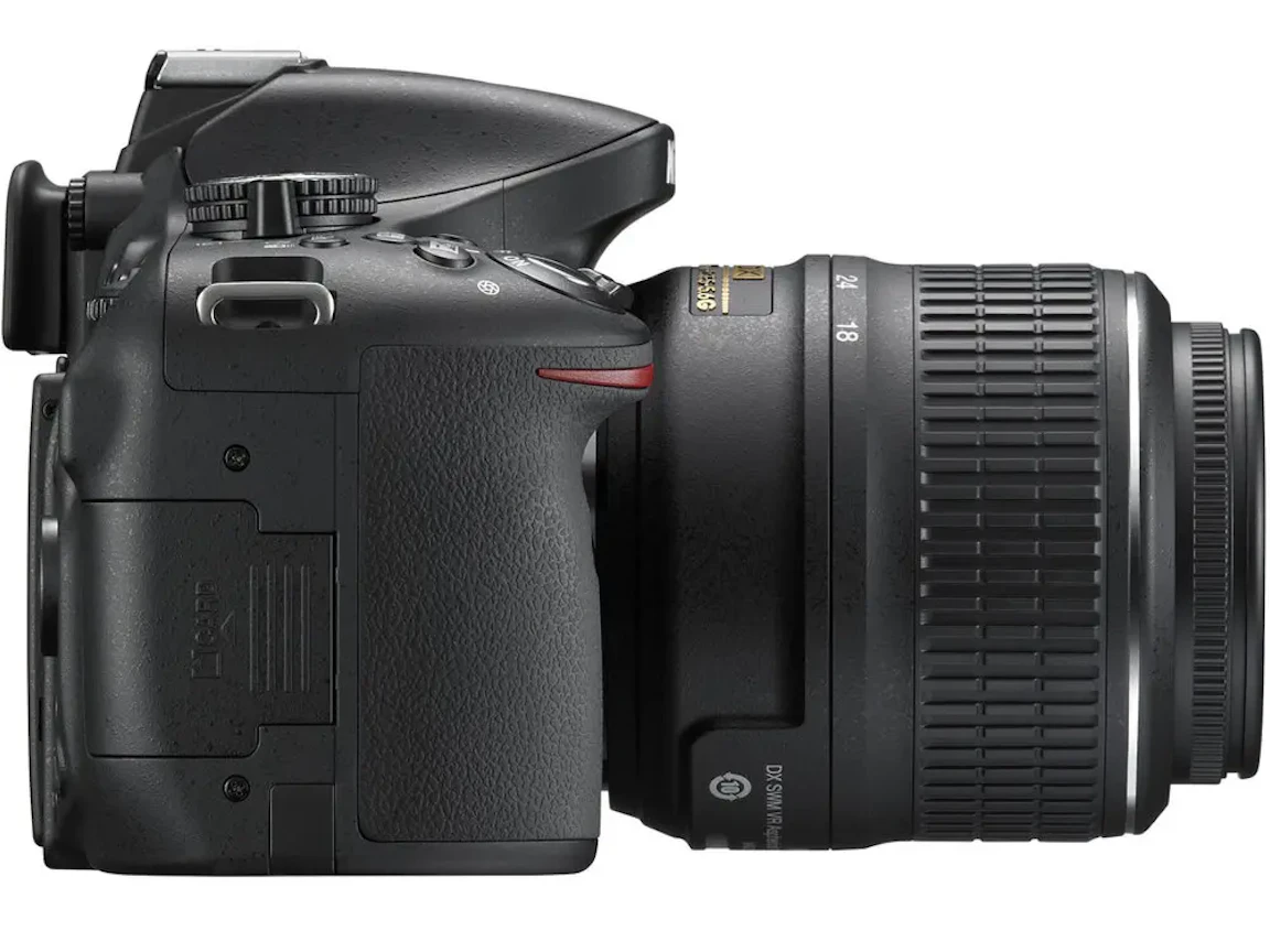 D5200 ダブルズームキット "ブラック"の新品/中古の在庫一覧 4枚目
