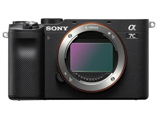 SONY α7C:フルサイズを“ちゃんと持ち歩く”ための小型ボディ