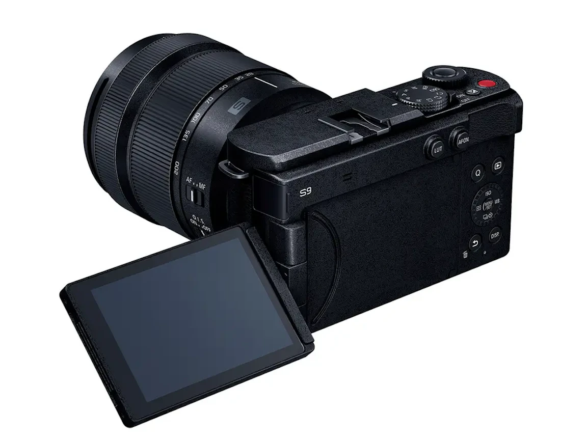 LUMIX S9(DC-S9H) 高倍率ズームレンズキット "ジェットブラック"の新品/中古の在庫一覧 4枚目