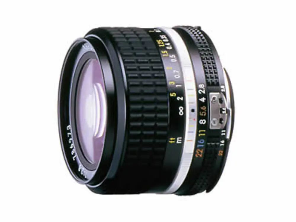 ニコン(Nikon) AI Nikkor 24mm f/2.8Sの作例・価格・レビュー