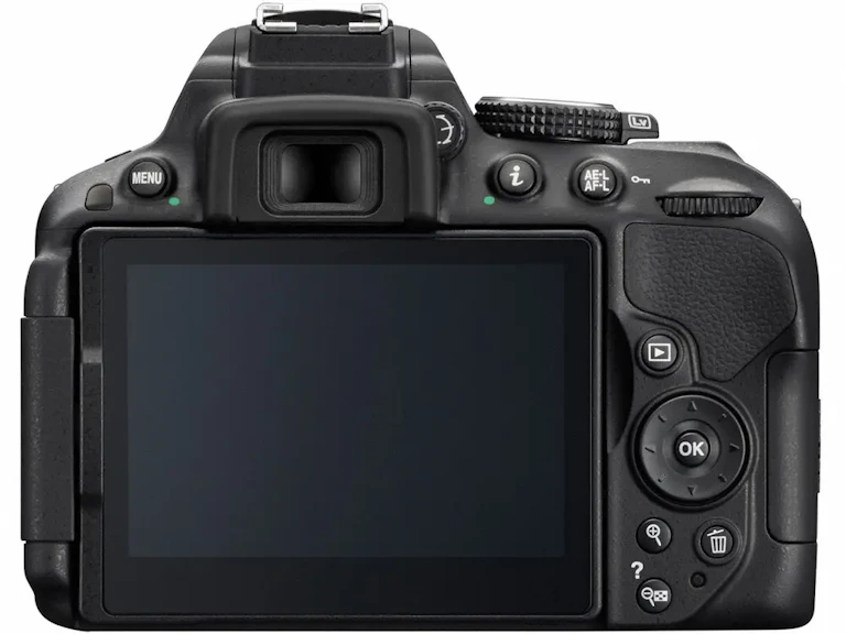 D5300 18-140 VR レンズキット "ブラック"の新品/中古の在庫一覧 5枚目