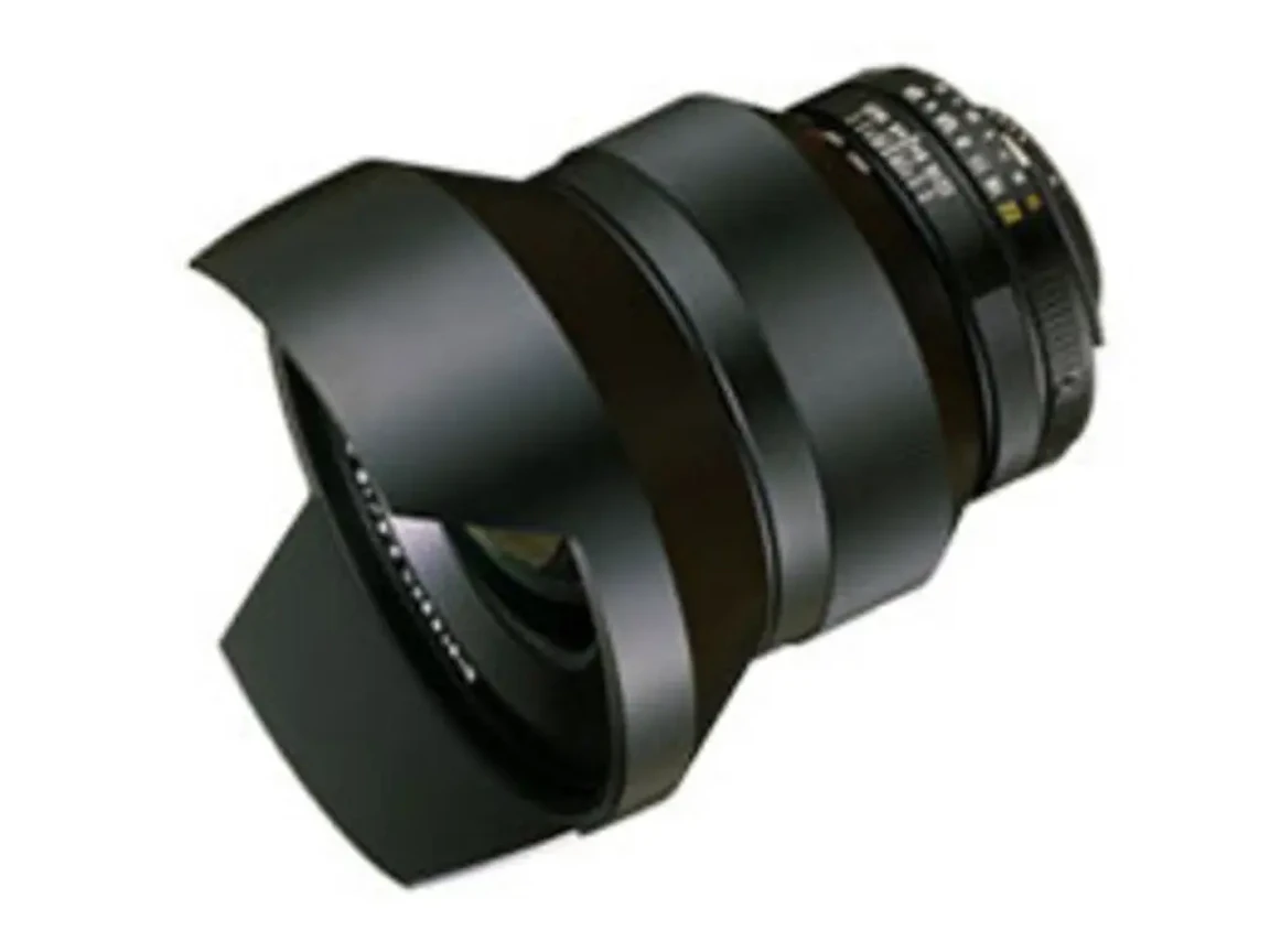 Distagon T* 2.8/15 ZE