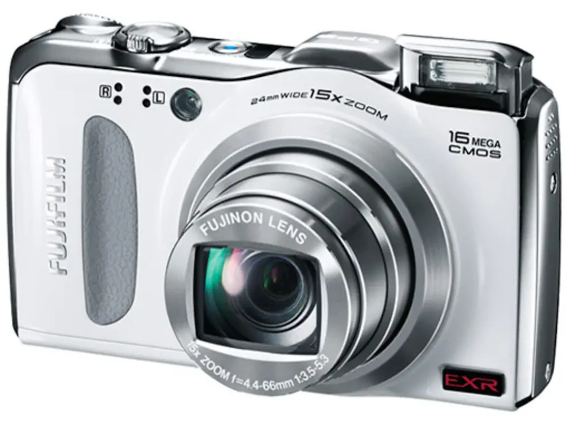 FinePix F550EXR "ホワイト"