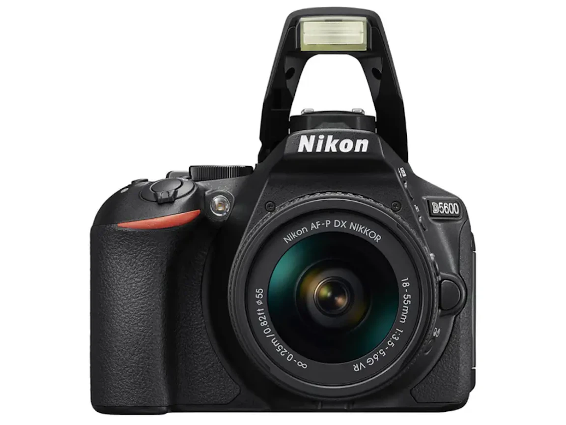 D5600 ダブルズームキットの新品/中古の在庫一覧 4枚目