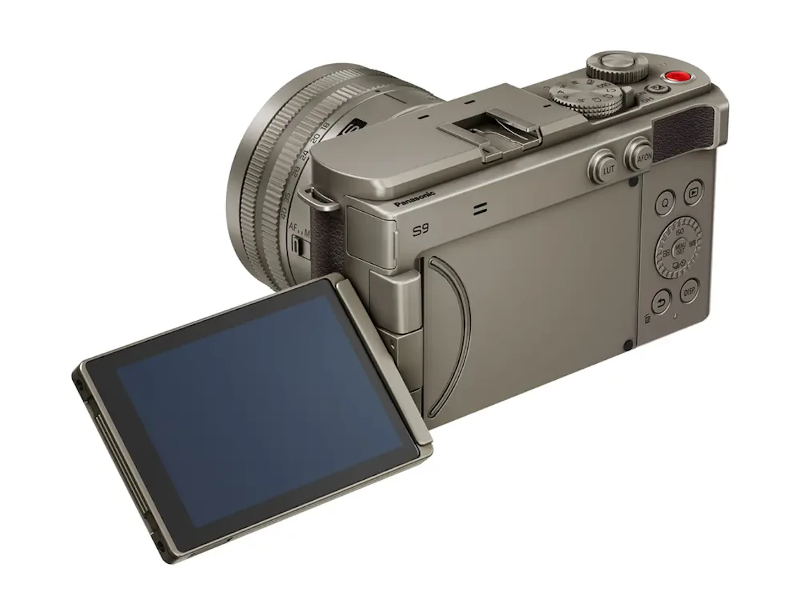 LUMIX S9(DC-S9N) 広角ズームレンズキット "チタンゴールド"の新品/中古の在庫一覧 3枚目